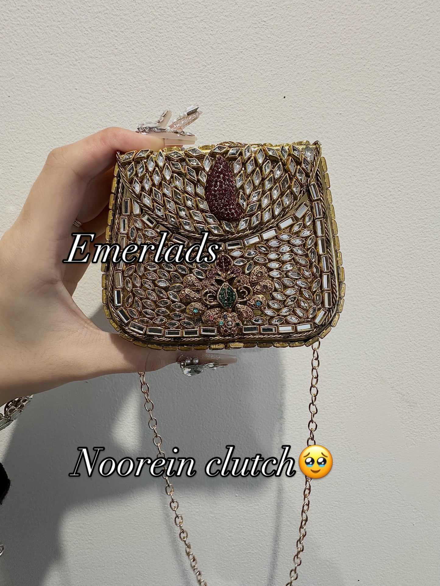 Noorein clutches