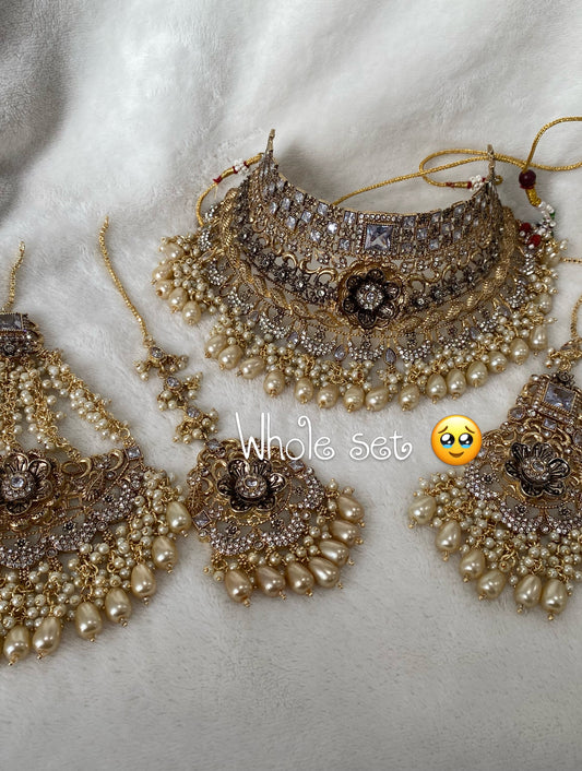 Banoo bridal set